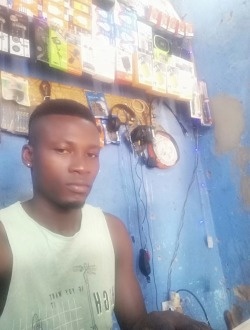 Profil de Idriss, un homme célibataire de 33 ans à Tsévié