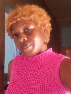 Profil de Nicoline, une femme célibataire de 21 ans à Yaoundé