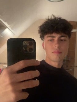 Profil de Robert, un homme célibataire de 18 ans à Neuves-Maisons