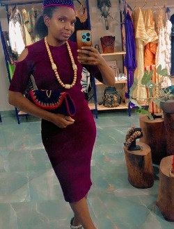 Profil de Fatima, une femme célibataire de 38 ans à Douala