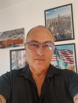 Profil de Jacques, un homme célibataire de 56 ans à Paris