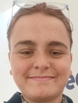 Profil de Faith, une femme célibataire de 18 ans à Milton Keynes