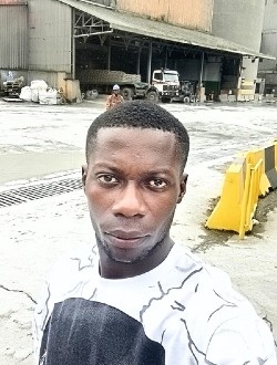 Profil de Leo, un homme célibataire de 20 ans à Douala
