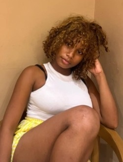 Profil de Ange, une femme célibataire de 26 ans à Diegokely