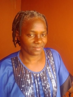 Profil de Sandrine, une femme célibataire de 42 ans à Yaoundé