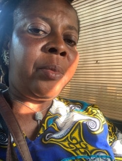 Profil de Colette, une femme célibataire de 57 ans à Abidjan
