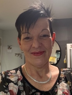Profil de Veronique, une femme célibataire de 48 ans à Jonquière
