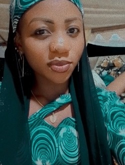 Profil de Cherifa Queen, une femme célibataire de 22 ans à Baboutcha-Nitcheu