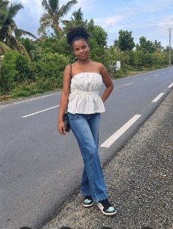 Profil de Maniosca, une femme célibataire de 23 ans à Toamasina