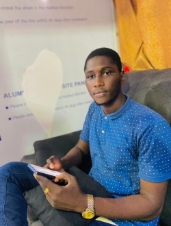 Profil de Loufa, un homme célibataire de 0 ans à Dakar