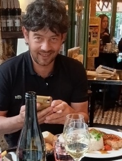 Profil de Tom, un homme célibataire de 44 ans à Bourges