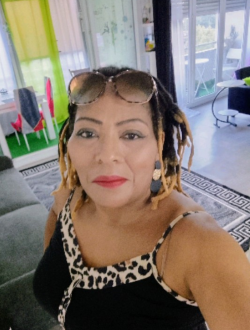 Profil de Sandrine, une femme célibataire de 47 ans à Paris