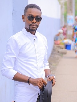 Profil de A-J Seth, un homme célibataire de 35 ans à Libreville
