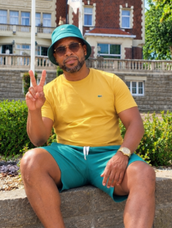 Profil de Raoul, un homme célibataire de 44 ans à Mons-Lez-Liège