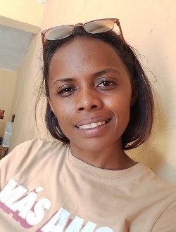 Profil de Nomenjanahary, une femme célibataire de 26 ans à Toamasina