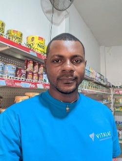 Profil de Salvador, un homme célibataire de 33 ans à Yaoundé