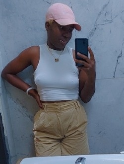 Profil de Ghislaine, une femme célibataire de 30 ans à Yaoundé