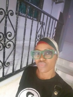 Profil de Mimie, une femme célibataire de 33 ans à Douala
