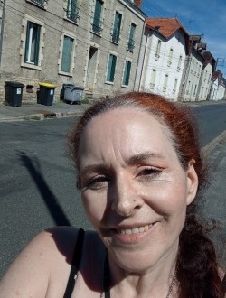Profil de Karine, une femme célibataire de 48 ans à Vierzon