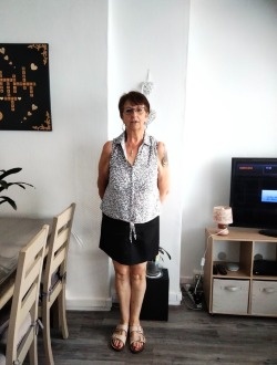 Profil de Catherine, une femme célibataire de 68 ans à Rouen
