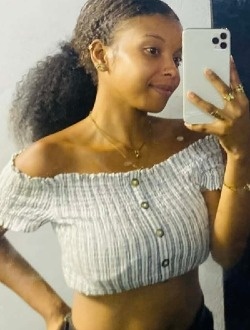 Profil de Tina, une femme célibataire de 27 ans à Antsiranana