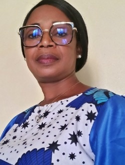 Profil de Marie Erica, une femme célibataire de 45 ans à Abidjan