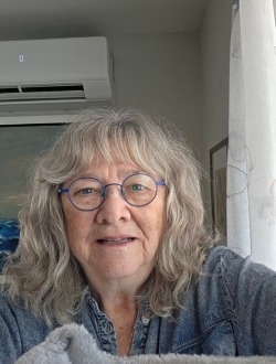 Profil de Nicole, une femme célibataire de 75 ans à Saint-Eustache