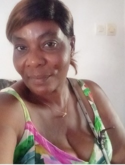 Profil de Mahéva, une femme célibataire de 50 ans à France