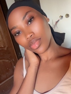 Profil de Aïchou, une femme célibataire de 25 ans à Ouagadougou