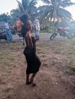 Profil de Caella, une femme célibataire de 24 ans à Sambava