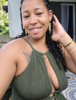 Profil de Gladisse, une femme célibataire de 26 ans à Toamasina